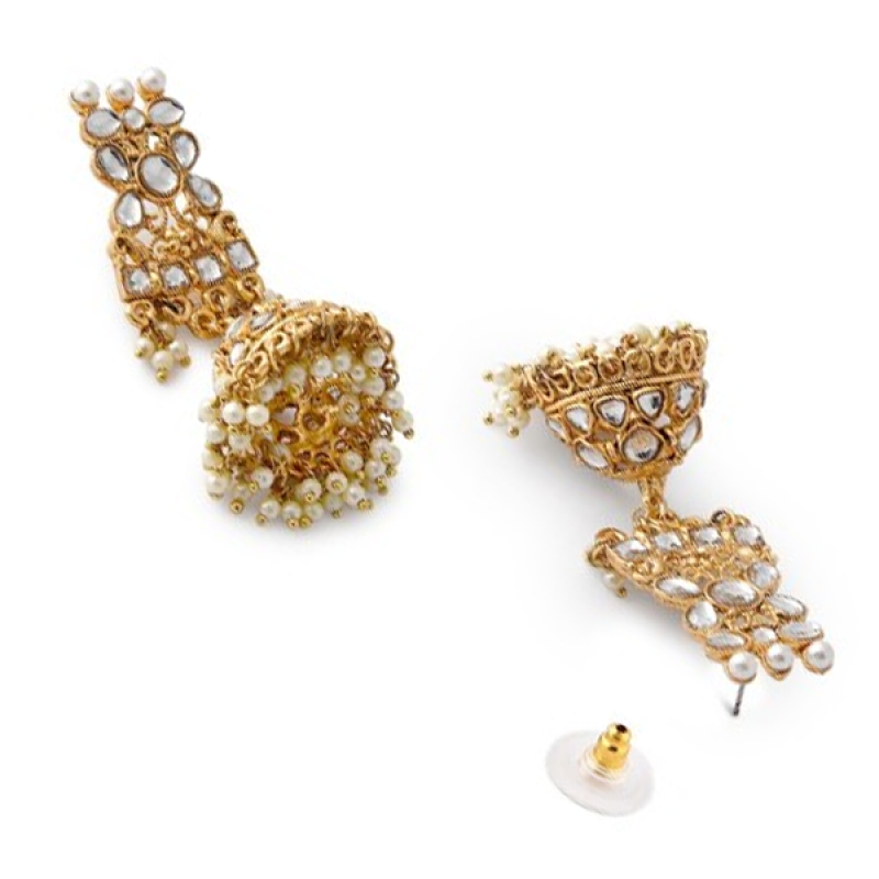 Gold-Plated & White Kundan-Studded & Beaded Jadau Jewellery Set